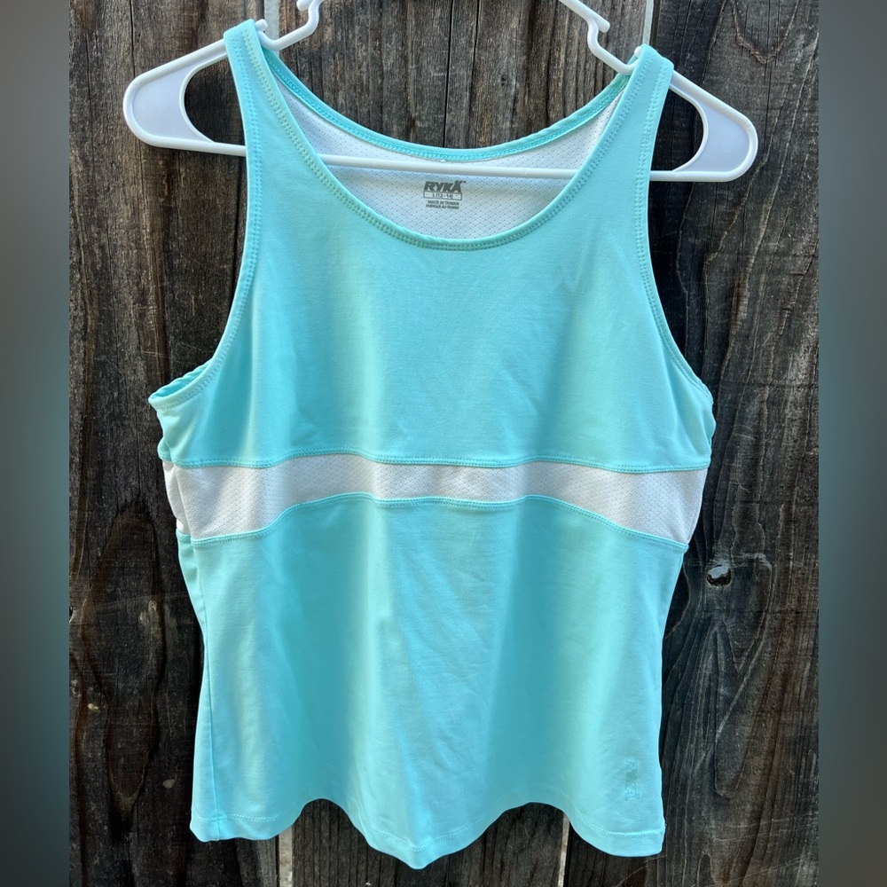 Ryka active tank